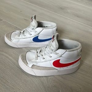 Nike Blazer Sneakers